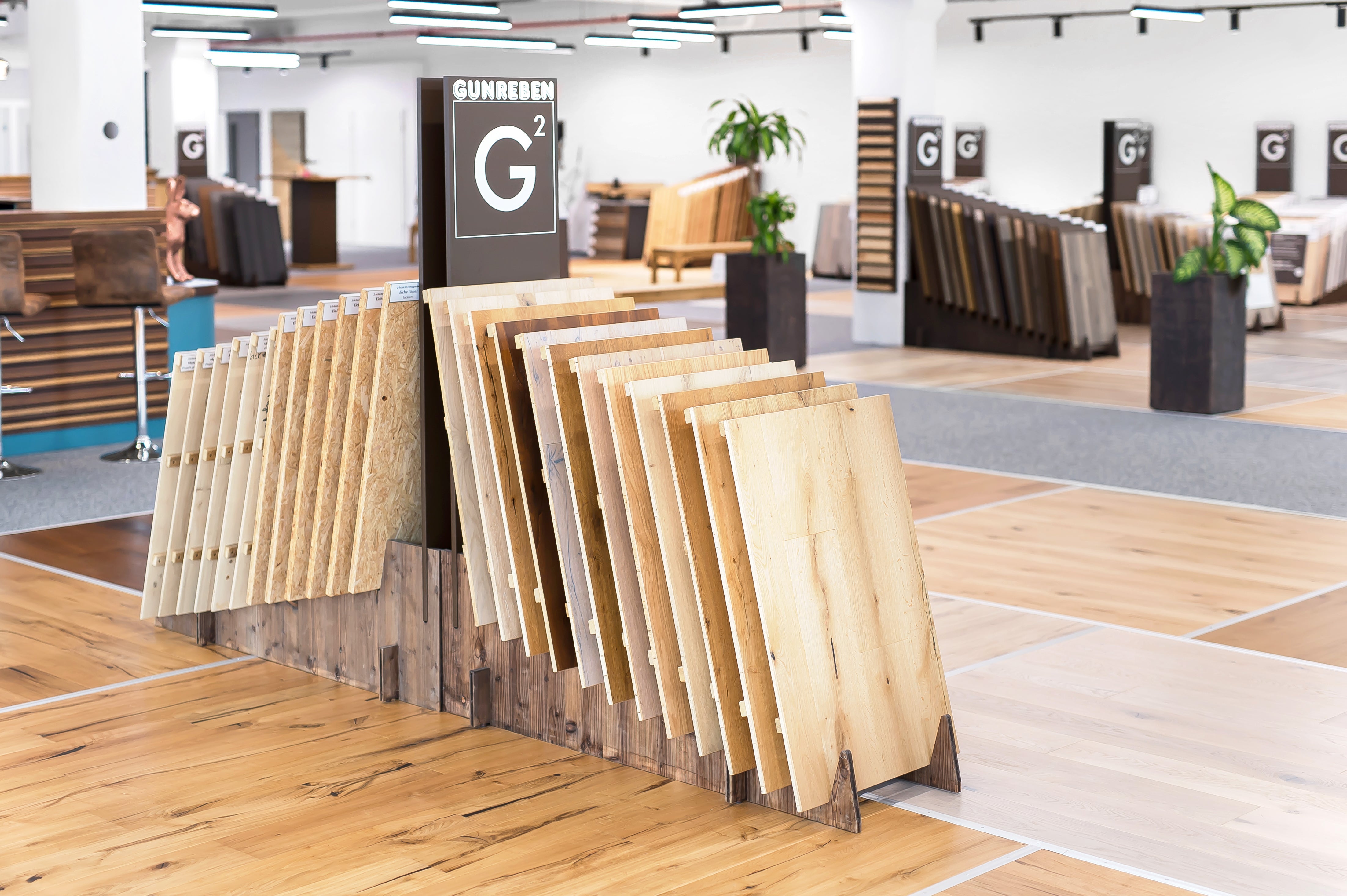 Parquet flooring types overview: strip parquet, mosaic parquet, industrial parquet & solid wood parquet