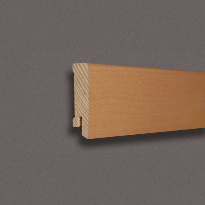 Sockelleiste Buche gedämpft furniert – matt lackiert Produktfoto