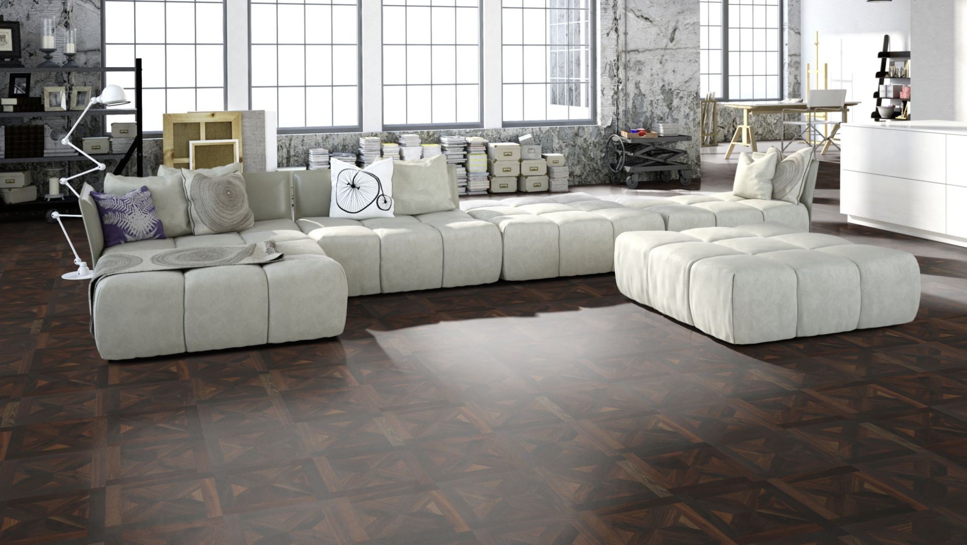Räuchereiche Naturell WIEN 70 Tafelboden massiv 10 mm 478 × 478 mm – Beispielbild Wohnzimmer mit grauem Sofa