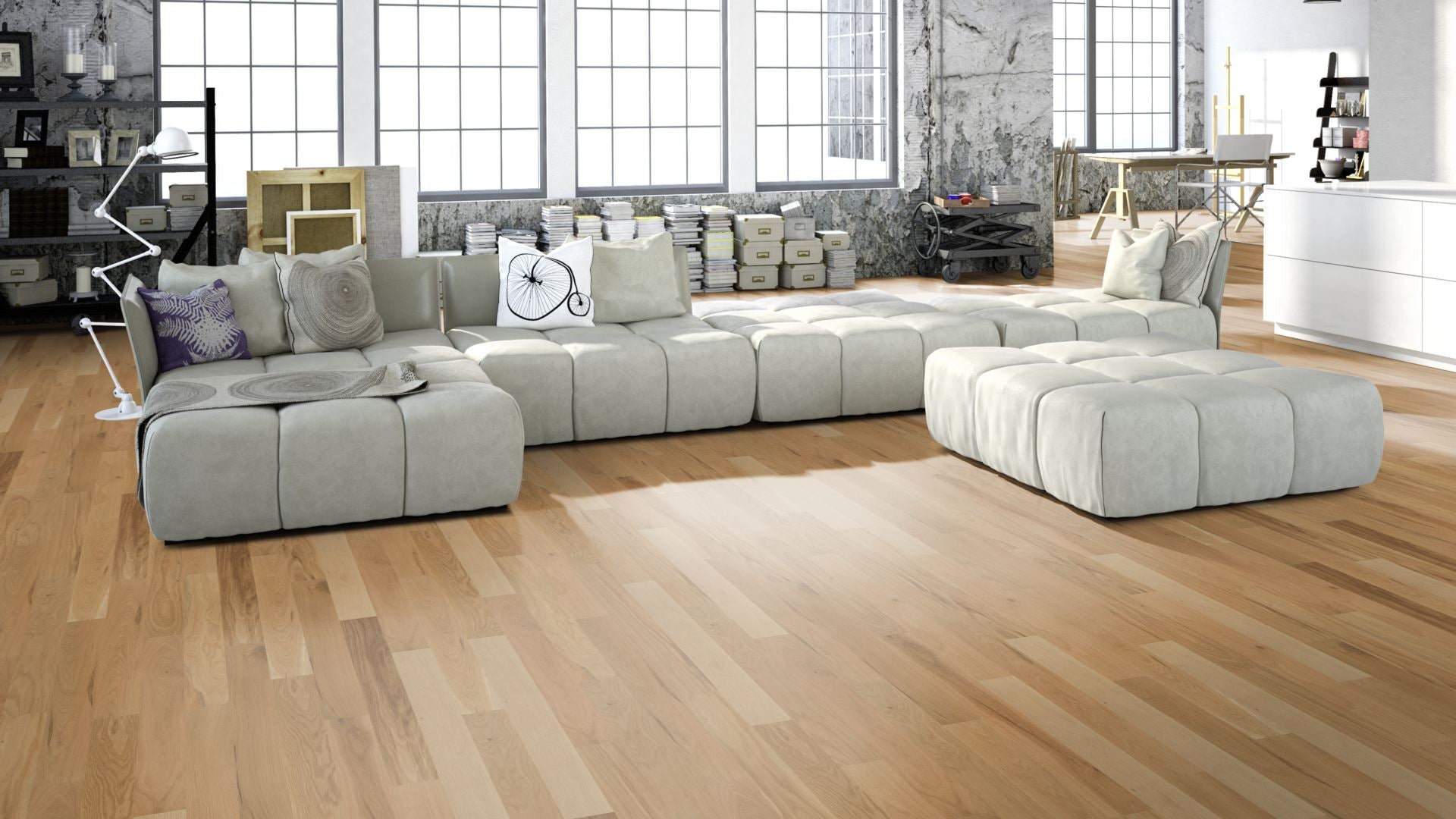 Eiche Object geölt – 2-Schicht Fertigparkett MAXI Beispielbild Wohnzimmer mit grauem Sofa