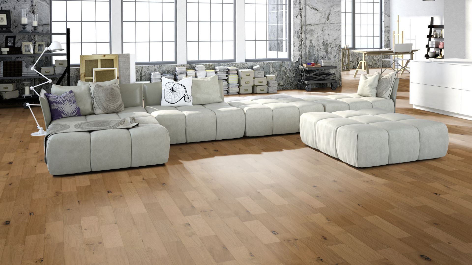 Eiche Project roh – 2-Schicht Fertigparkett MAXI XL Beispielbild Wohnzimmer mit grauem Sofa