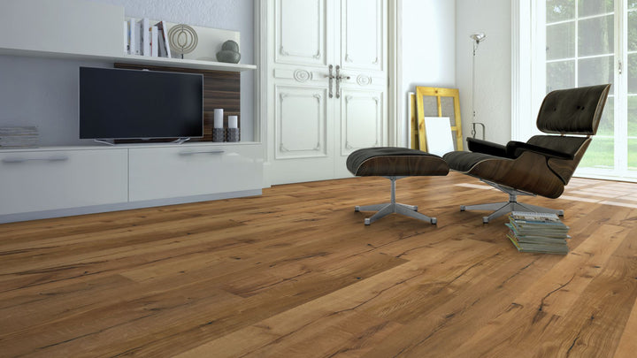 Eiche Classic gebürstet & farblos geölt 3-Schicht Landhausdiele Click Beispielbild Designerstuhl