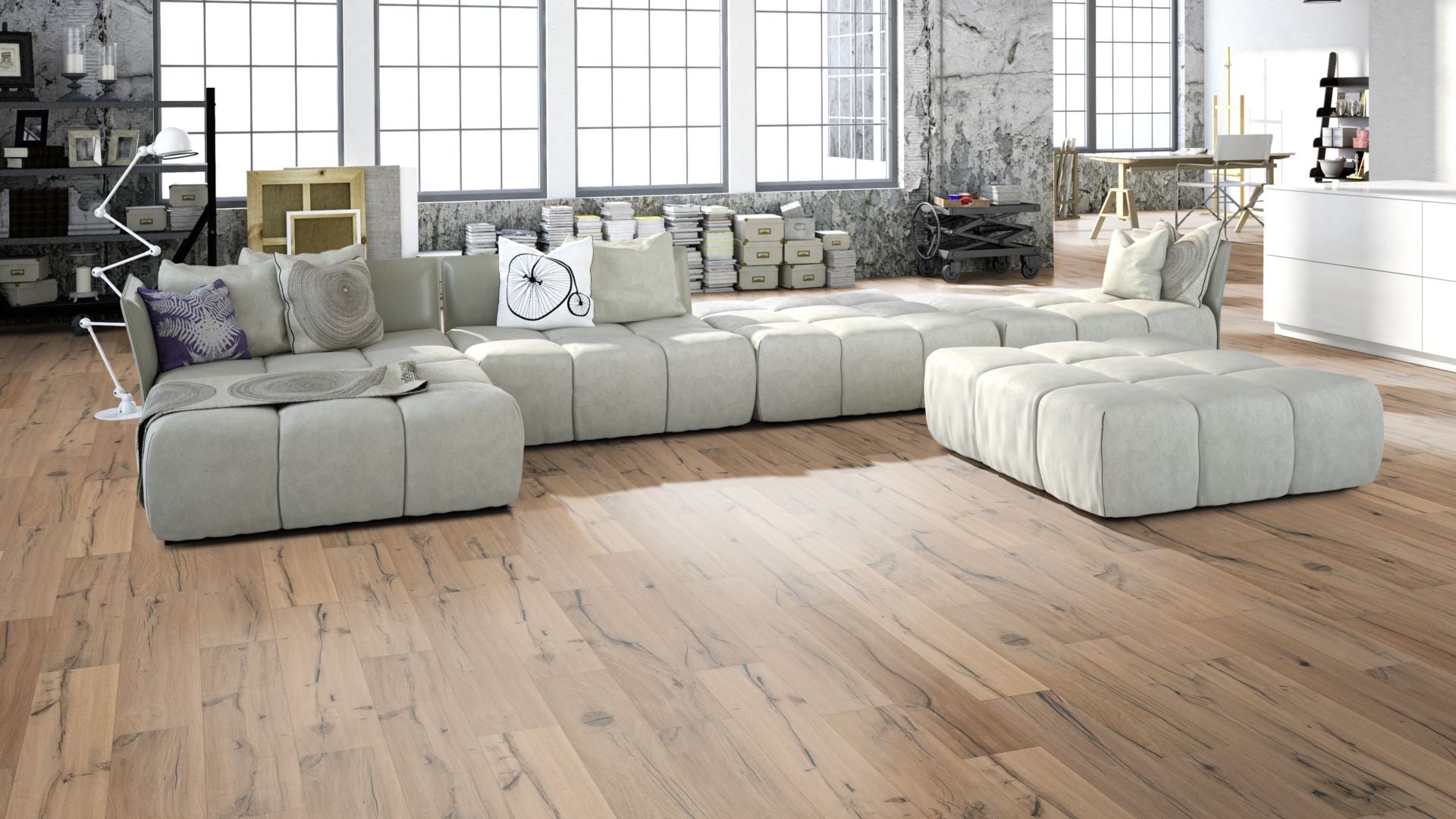 Eiche Classic handgehobelt, gebürstet & invisible geölt 3-Schicht Landhausdiele Click Beispielbild Wohnzimmer mit grauem Sofa