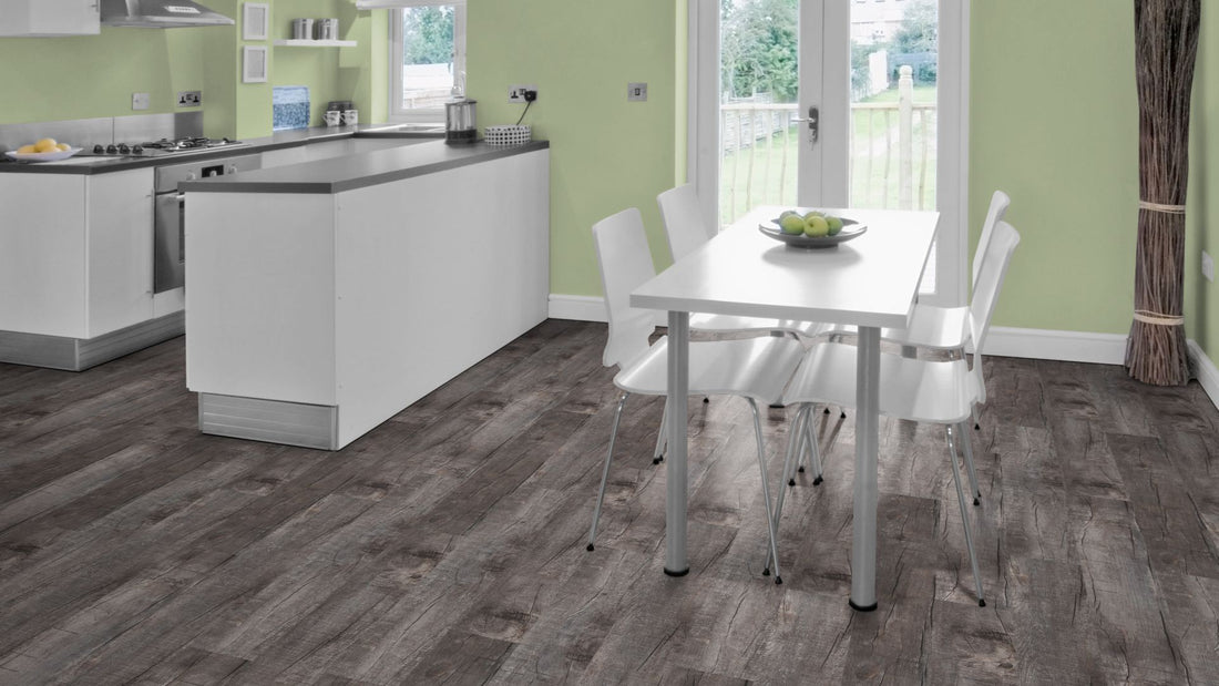 Thor Traffic Vinyl Designboden Click 5,0 × 182 × 1220 mm – Beispielbild Küche