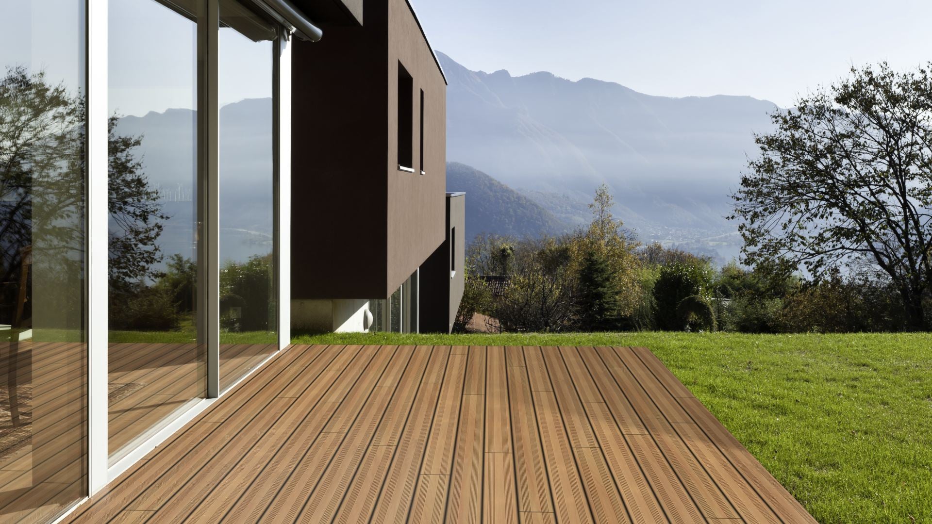 Garapa Prime KD französisch Systemdiele Terrassendiele 25 × 144 mm Nut & Feder Beispielbild Terrasse