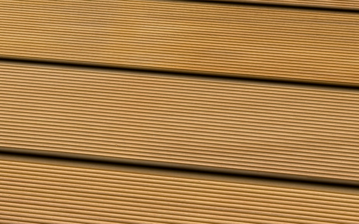 Garapa Prime KD gerillt Systemdiele Terrassendiele 25 × 144 mm Nut & Feder Detailfoto
