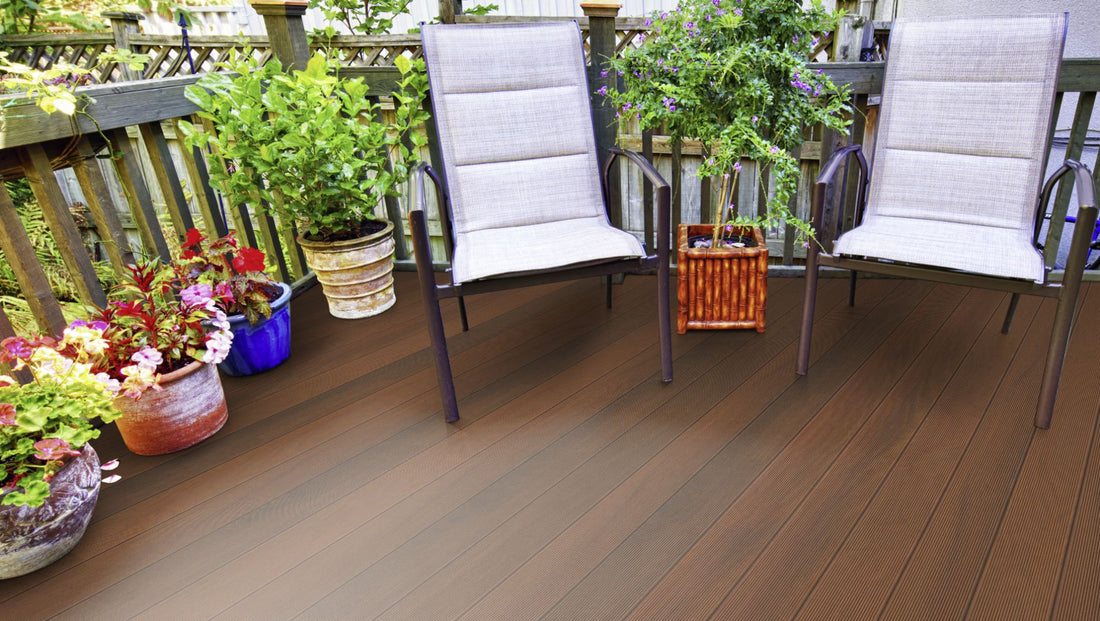 Ipê Prime KD gerillt Systemdiele Terrassendiele 21 x 144 mm Nut & Feder Beispielbild Garten