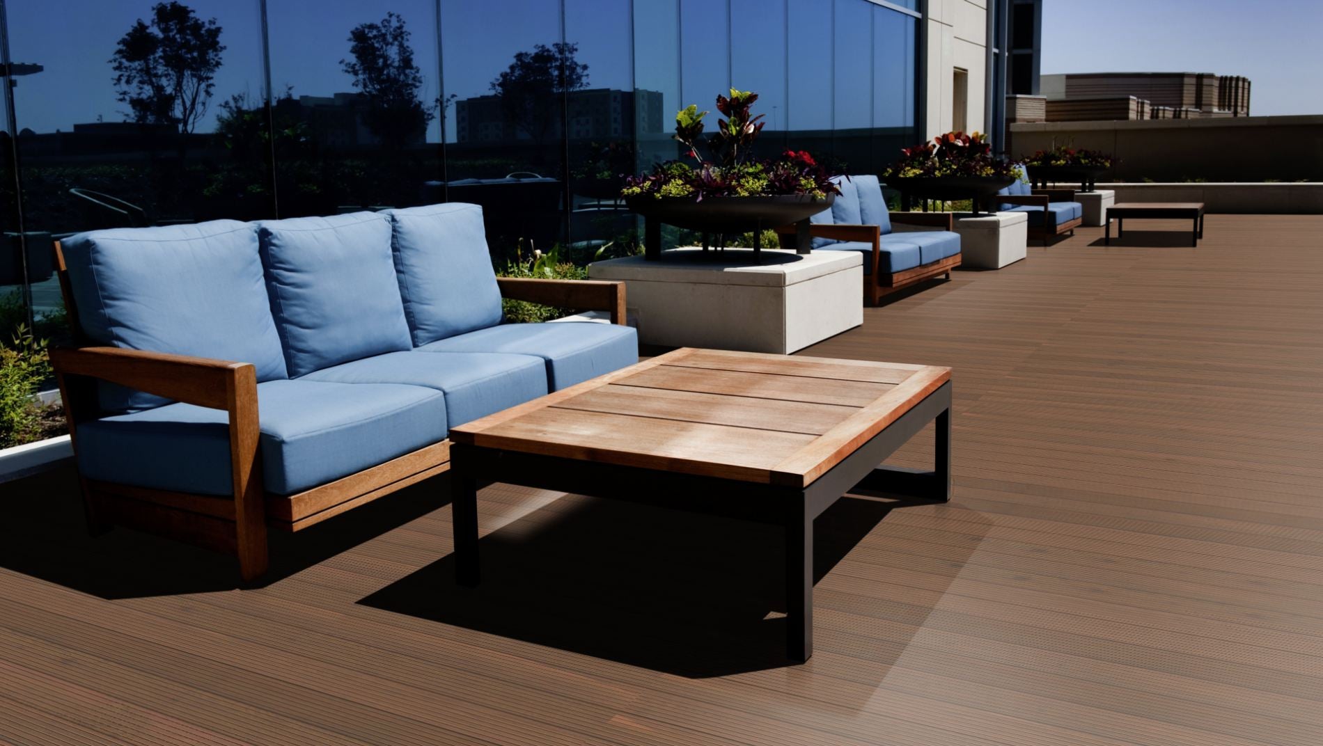 Ipê Prime KD genutet Terrassendiele 21 x 145 mm Fixlängen Beispielbild Dachterrasse