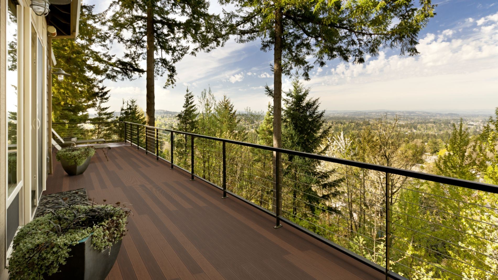 Thermo Esche Prime KD gerillt Terrassendiele 21 × 130 mm Systemdiele Nut & Feder Beispielbild Loft