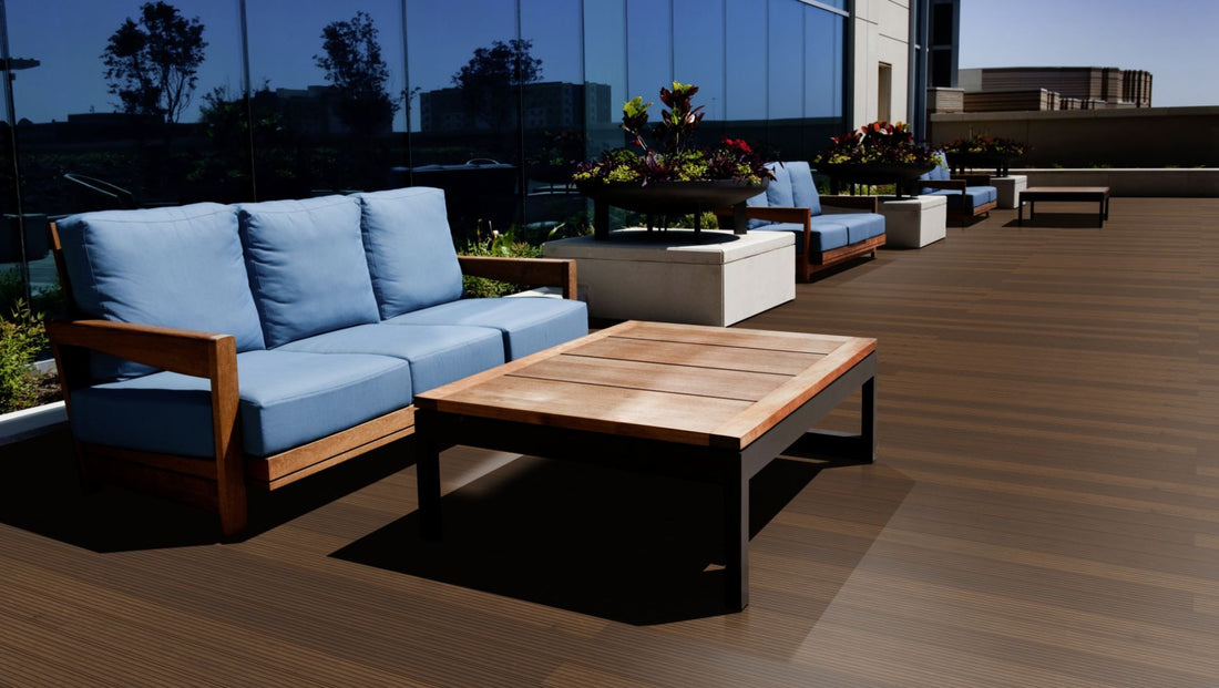 Thermo Esche Prime KD genutet  Terrassendiele 21 × 130 mm Systemdiele Nut & Feder Beispielbild Dachterrasse