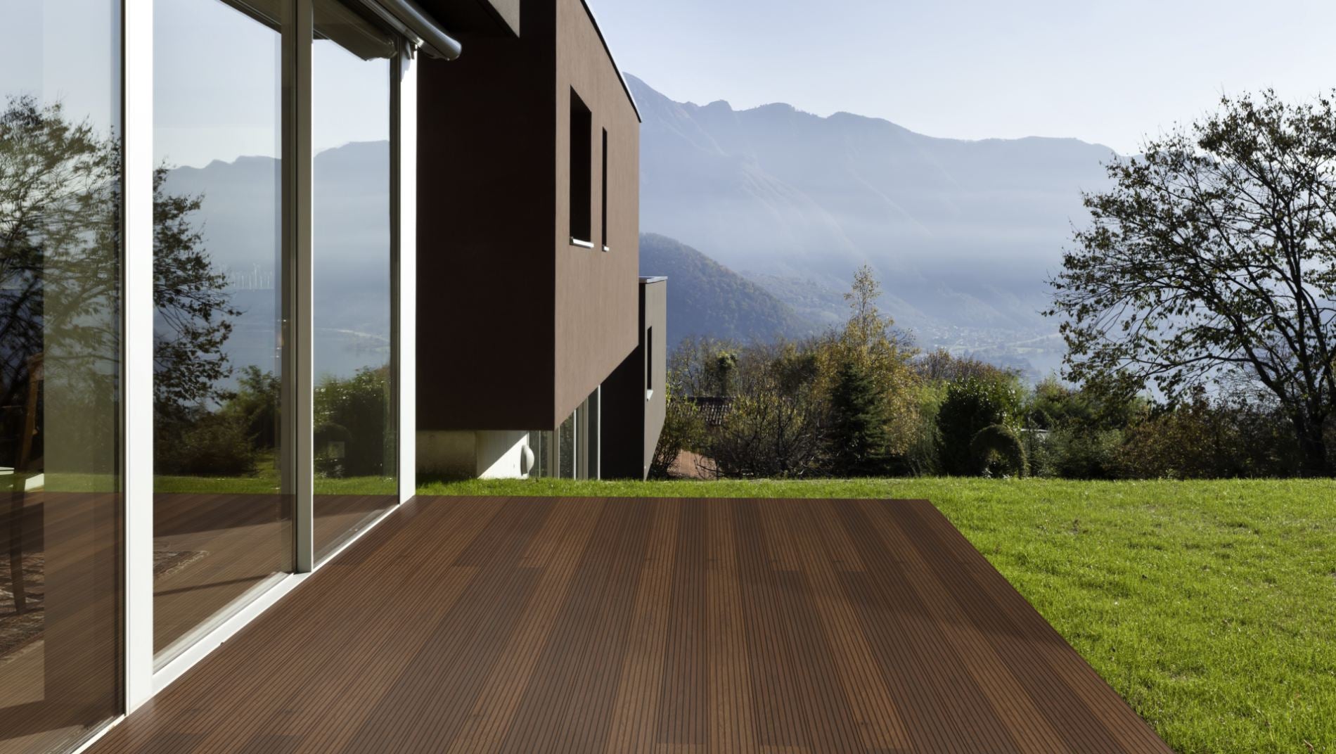 Thermo Esche Prime KD genutet  Terrassendiele 21 × 130 mm Systemdiele Nut & Feder Beispielbild Terrasse