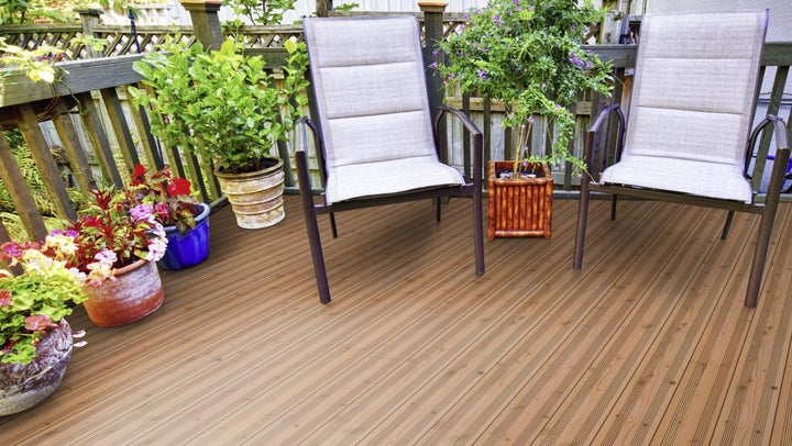 Douglasie I/III nachsortiert KD französisch Terrassendiele 26 x 145mm Fixlängen Beispielbild Garten