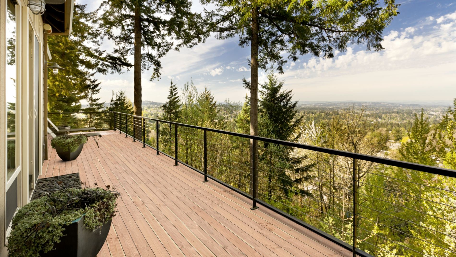 Douglasie I/III nachsortiert KD bombiert Terrassendiele 26 x 145 mm Fixlängen Beispielbild Terrasse