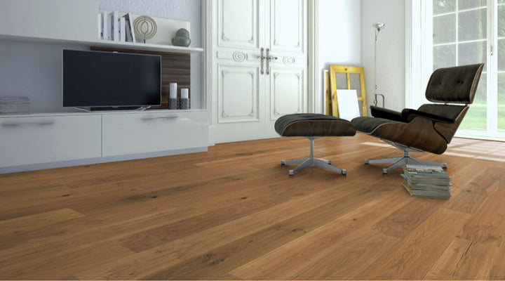 Eiche Project handgehobelt & geölt 3-Schicht Landhausdiele Click Beispielbild Designerstuhl