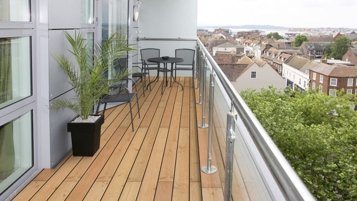 Douglasie kanadisch VEH A/B KD gerillt Terrassendiele Beispielfoto Balkon