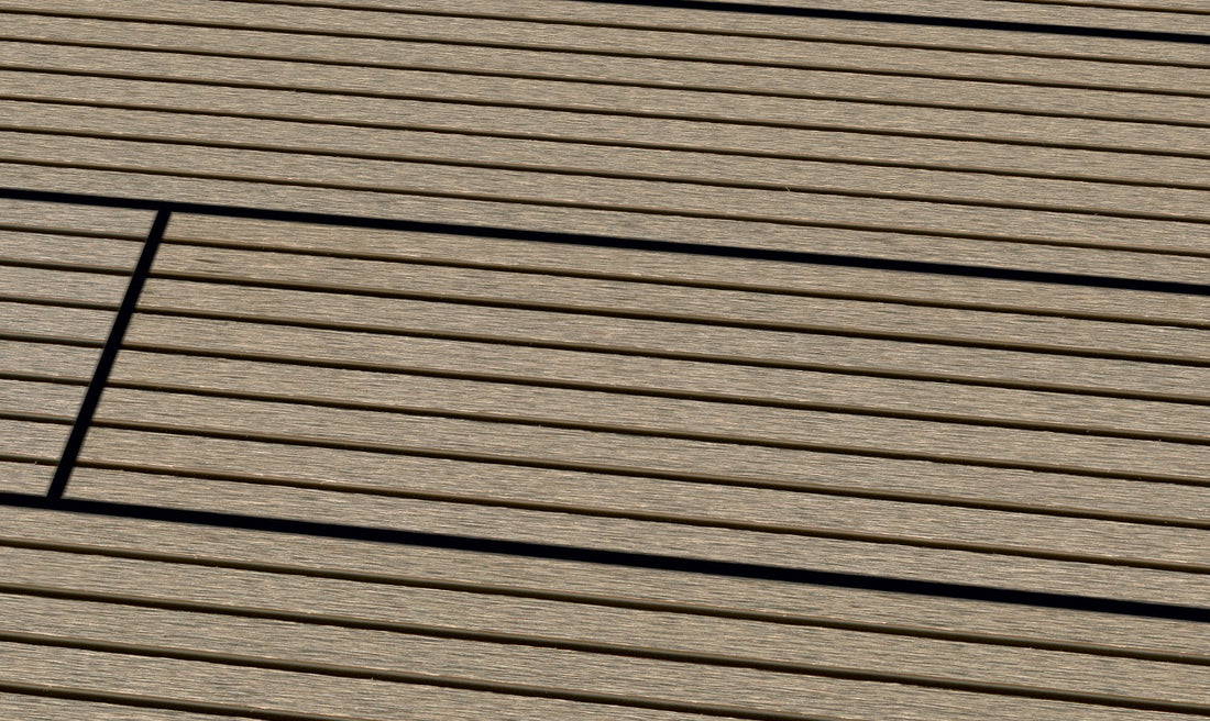 WPC 22 × 143 mm SOLID kieselgrau genutet Terrassendiele (massiv) Fixlängen